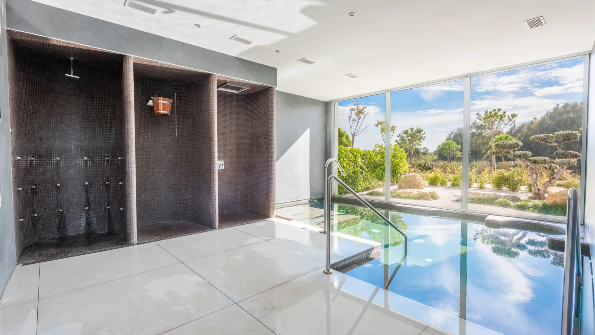 Apartment with 3 bedrooms for sale in The Edge