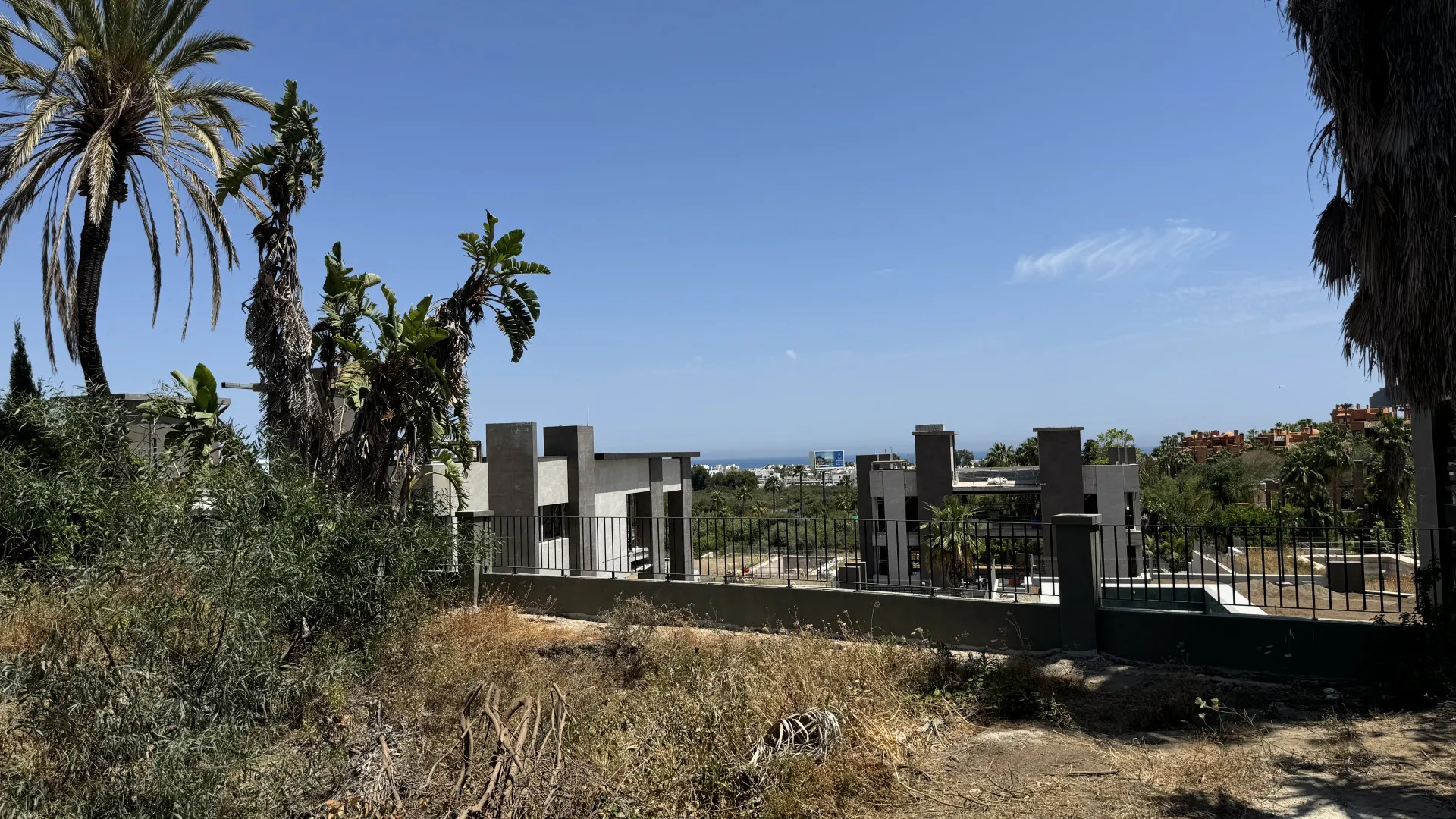 Atalaya de Rio Verde plot for sale