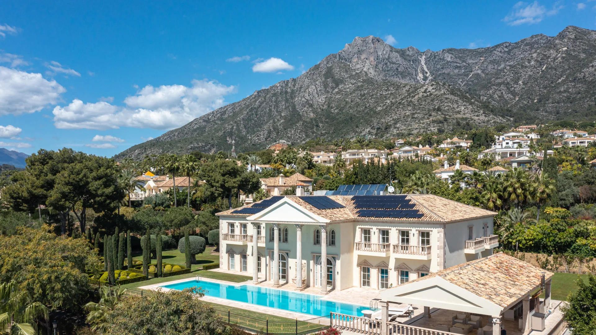 Sierra Blanca, villa en venta