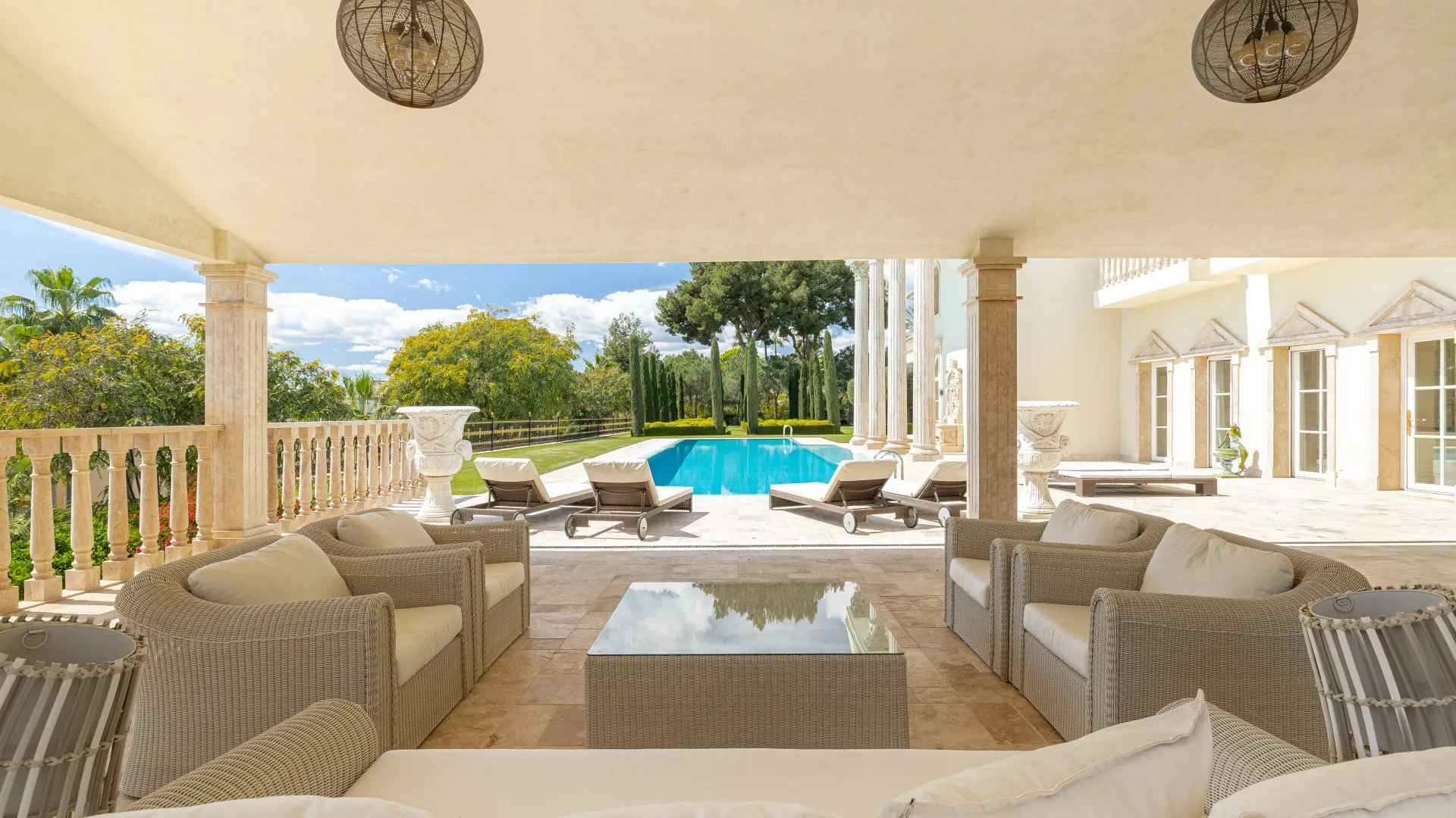 Sierra Blanca, villa en venta