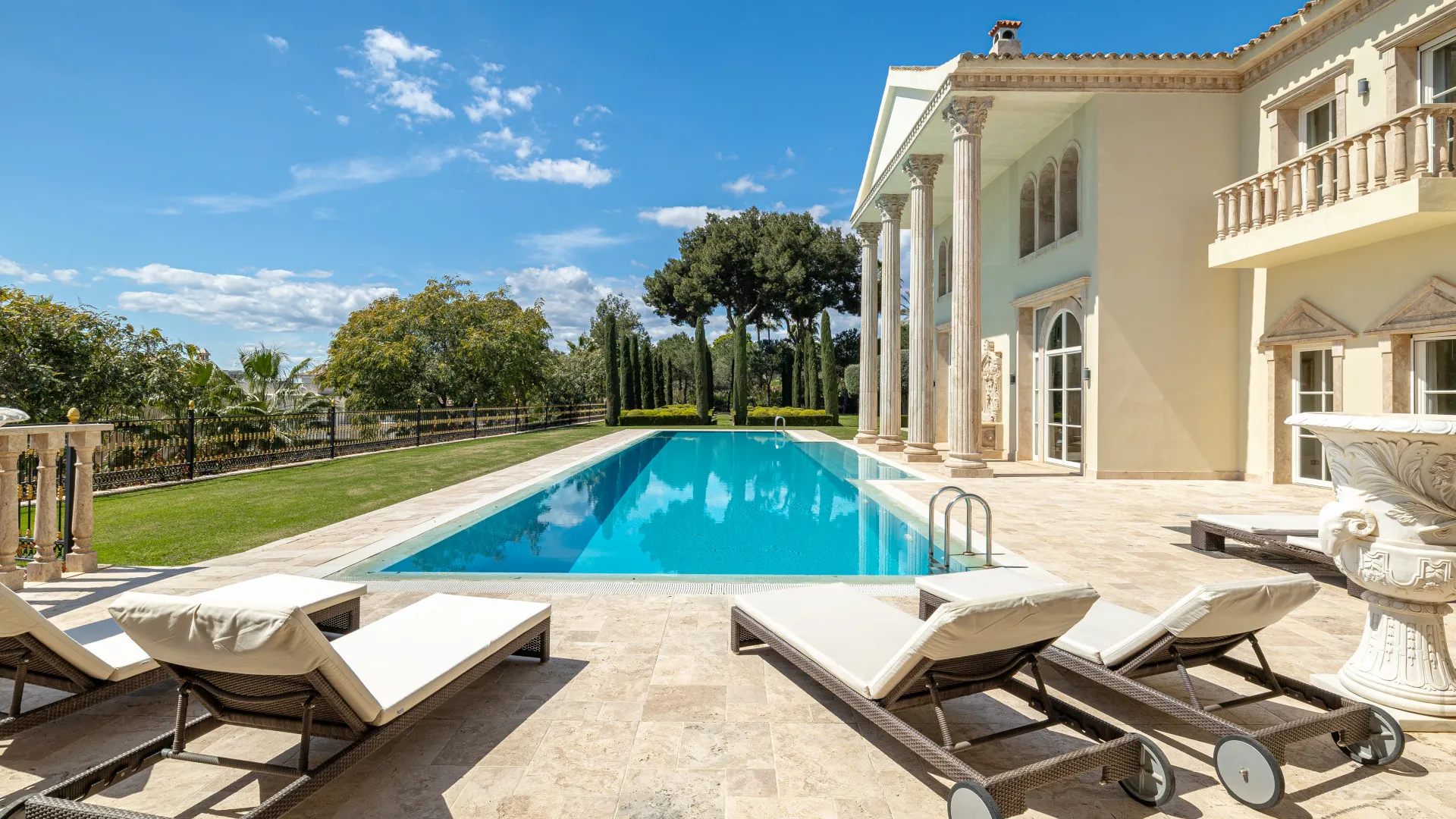 Sierra Blanca, villa en venta