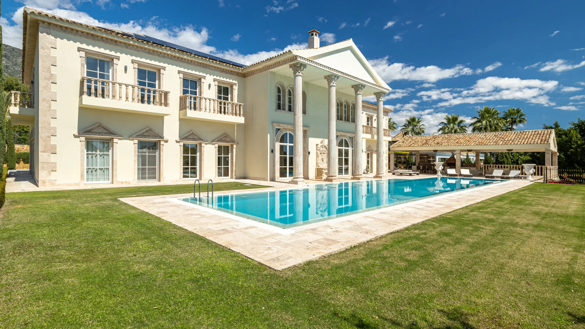 Sierra Blanca, villa en venta