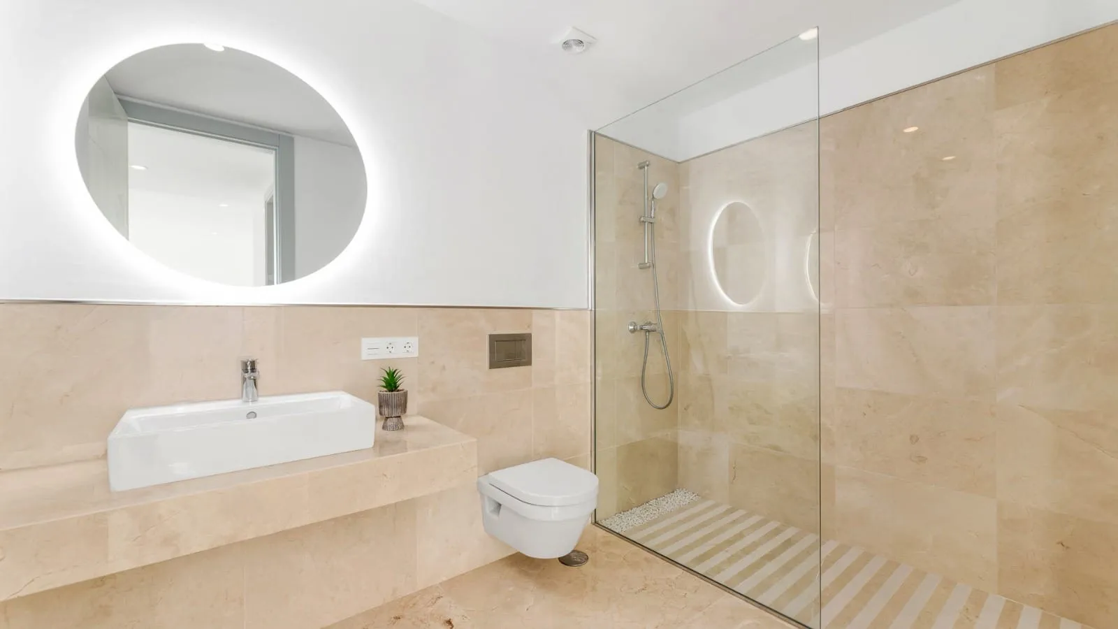 For sale Los Arqueros villa with 6 bedrooms