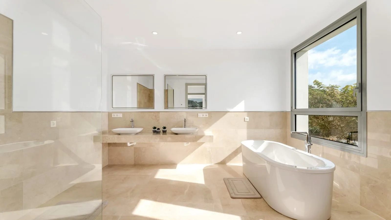 For sale Los Arqueros villa with 6 bedrooms