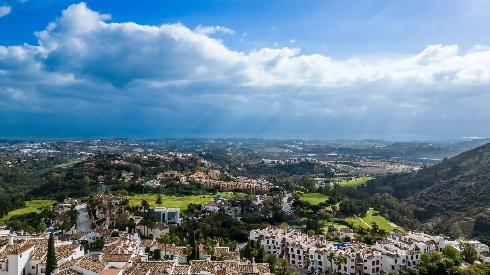 For sale Los Arqueros villa with 6 bedrooms