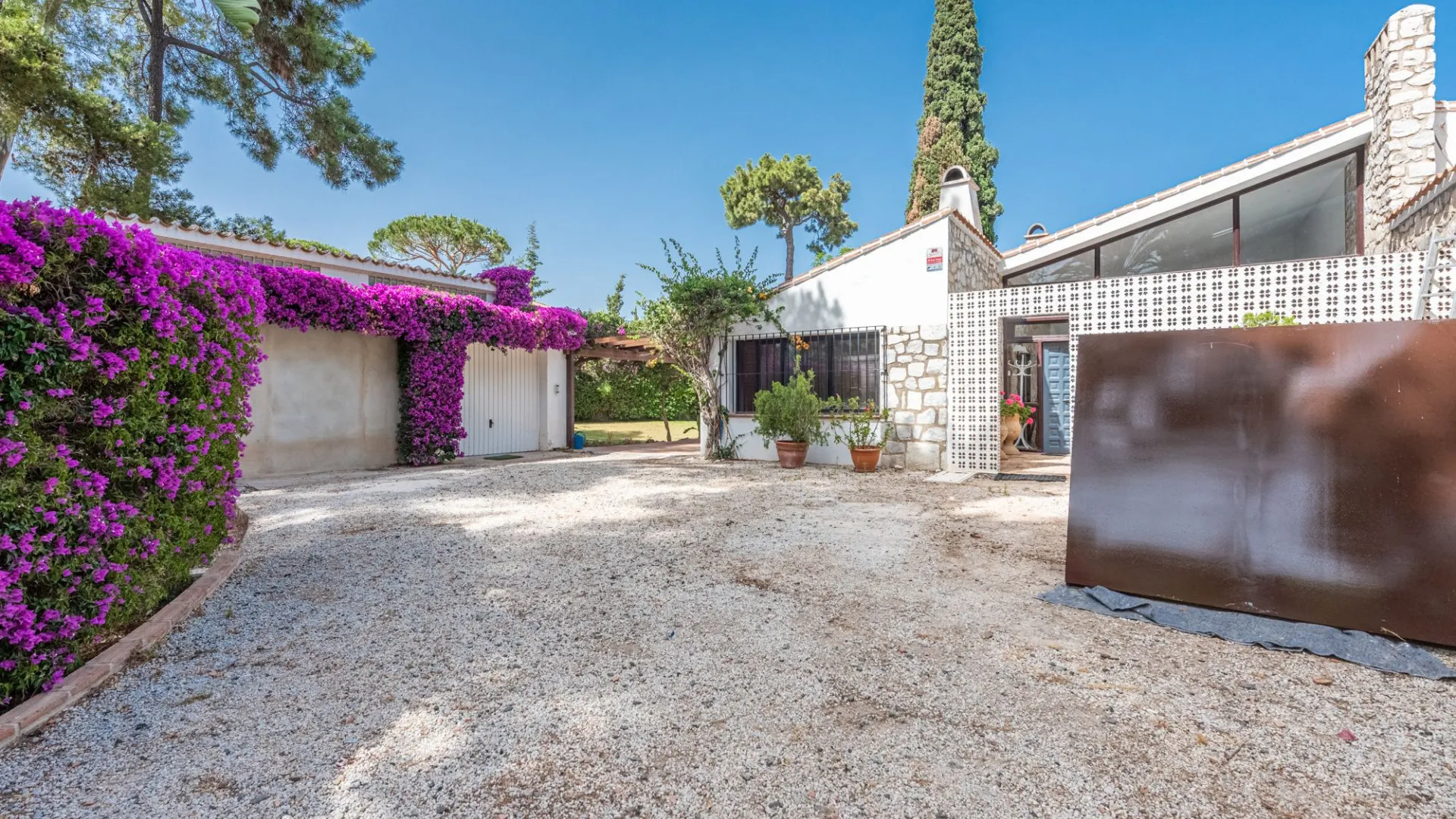 Se vende villa en La Reserva de los Monteros