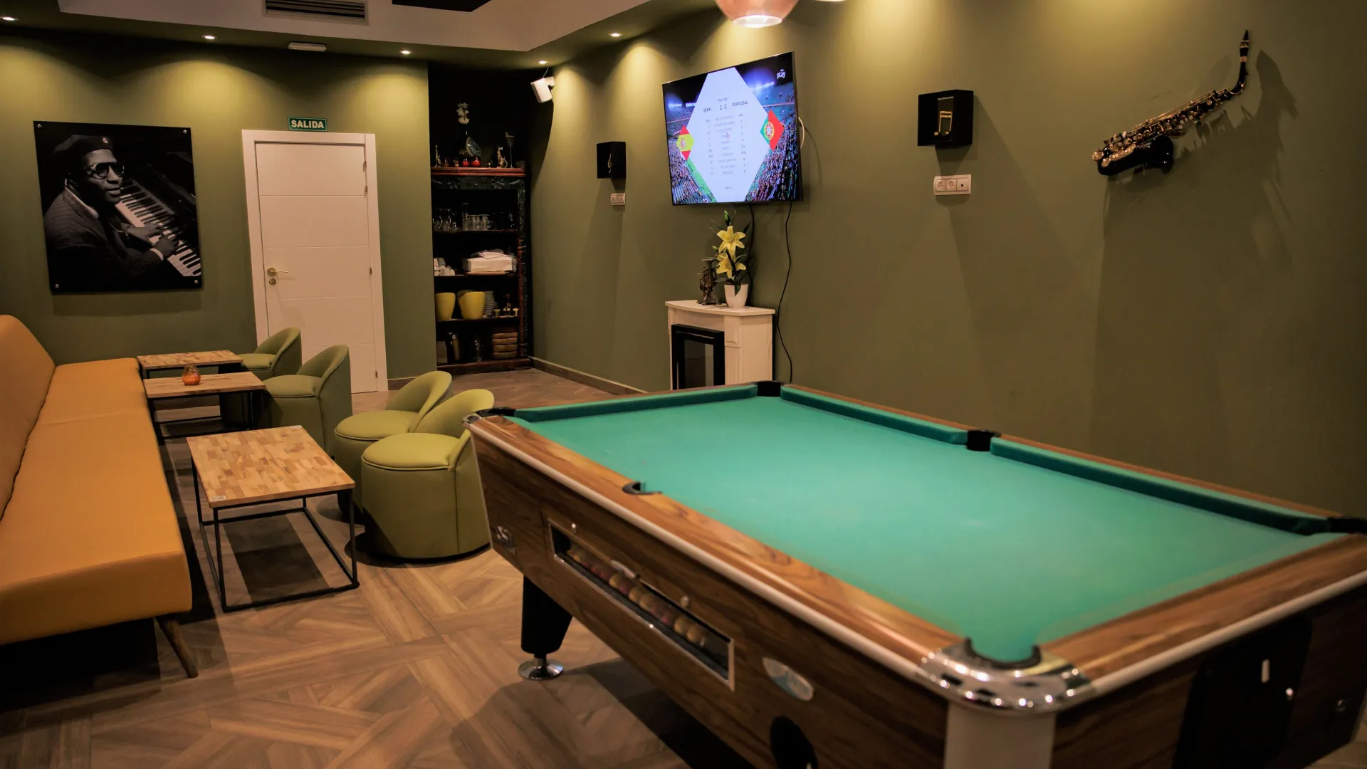 For sale restaurant in El Paraiso