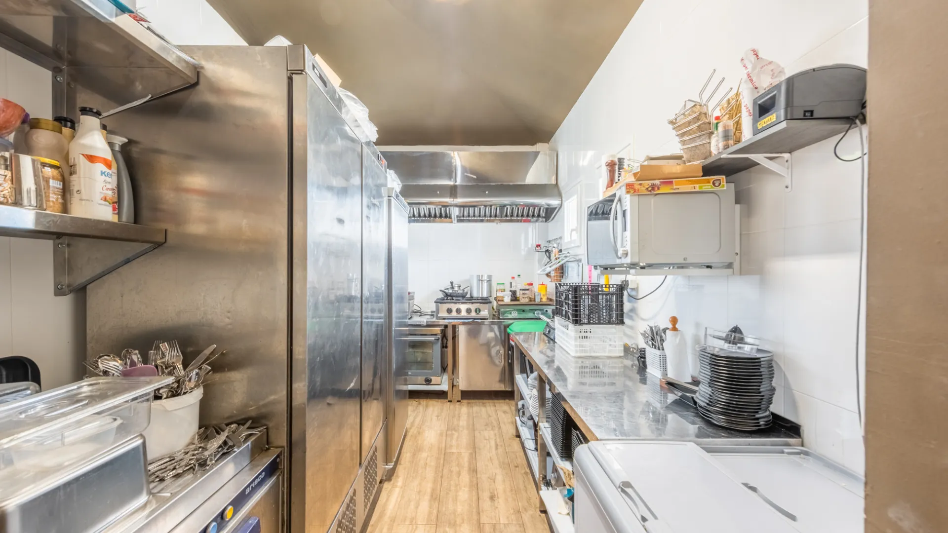 For sale restaurant in El Paraiso