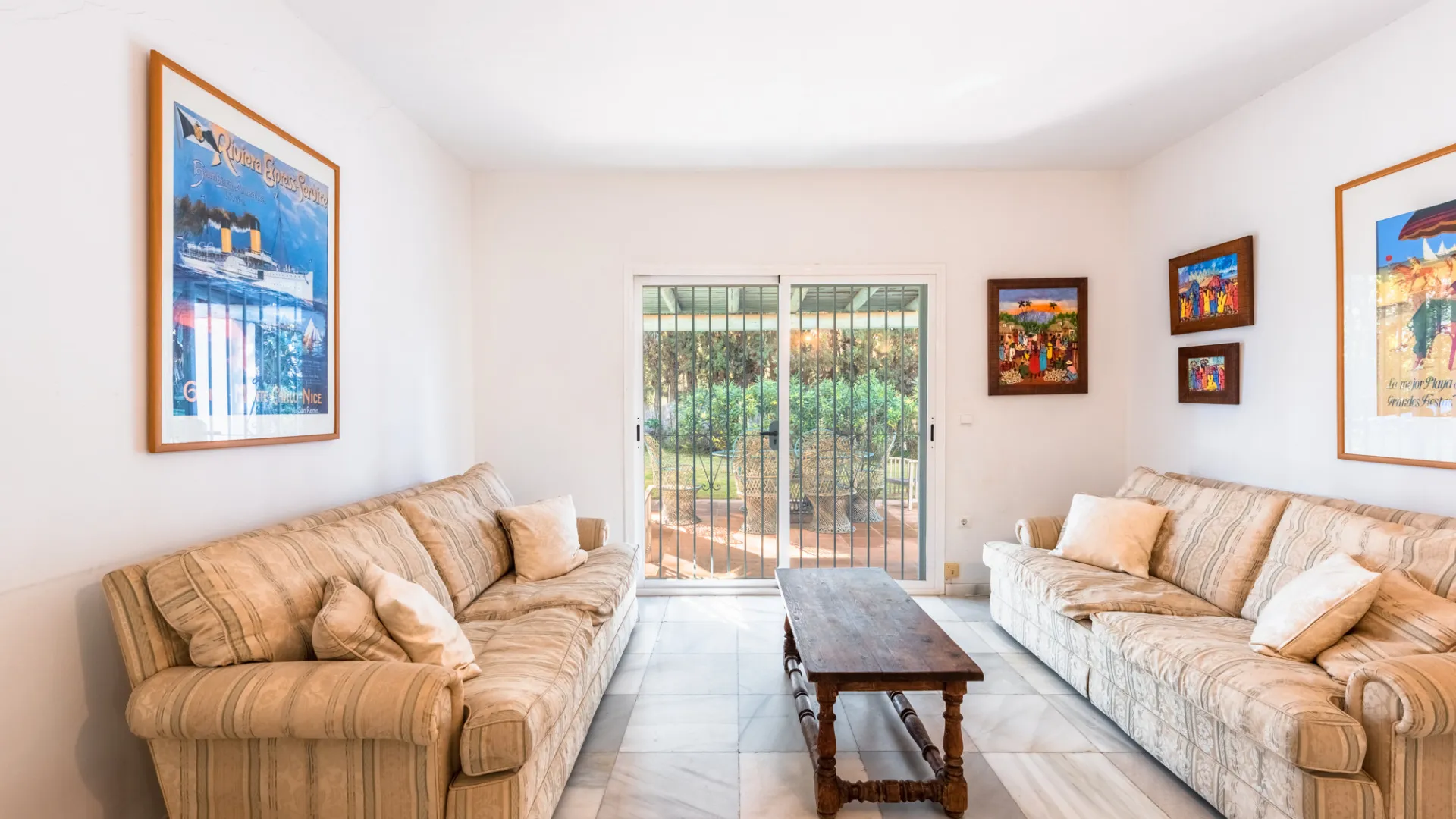 Villa for sale in Artola with 4 bedrooms