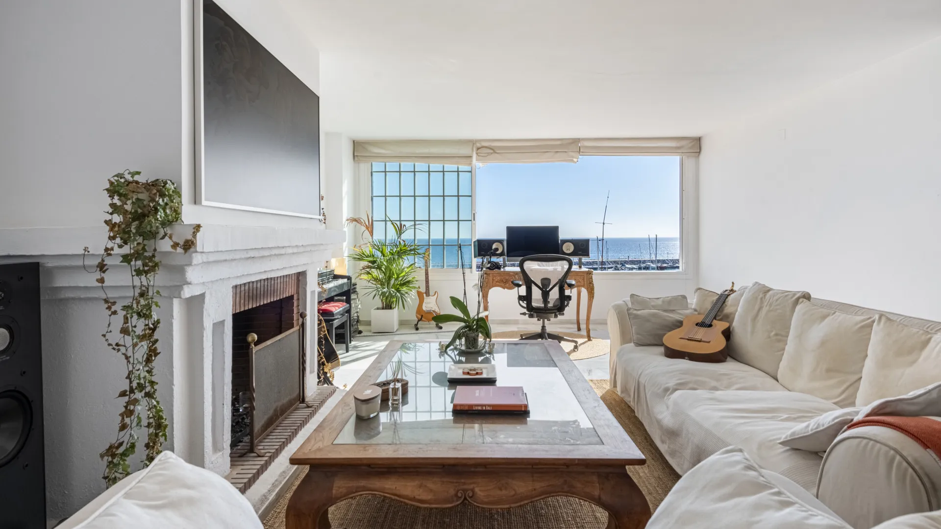 For sale 2 bedrooms apartment in Marbella - Puerto Banus