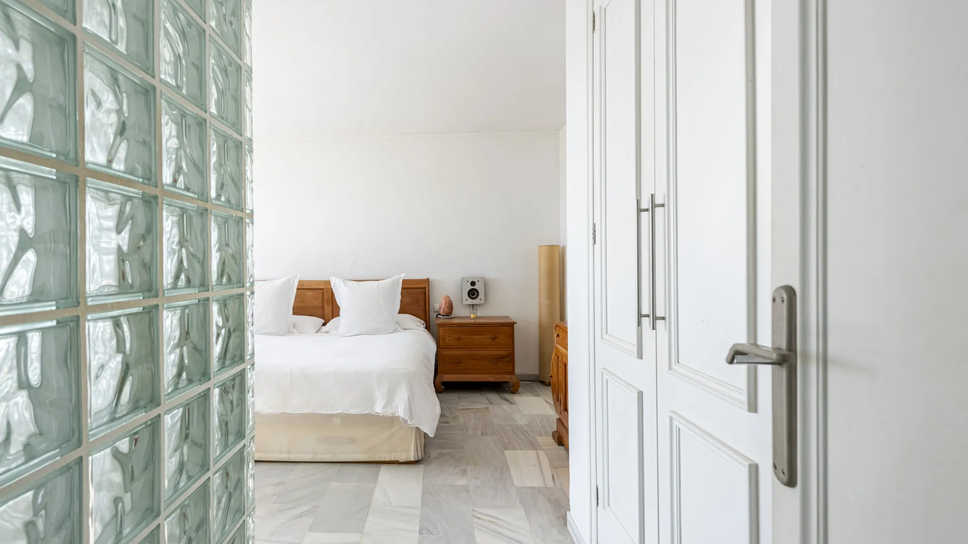 For sale 2 bedrooms apartment in Marbella - Puerto Banus