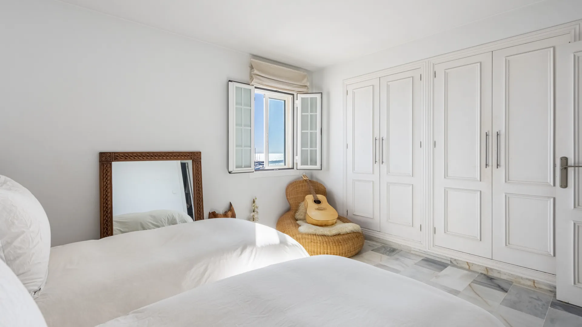 For sale 2 bedrooms apartment in Marbella - Puerto Banus