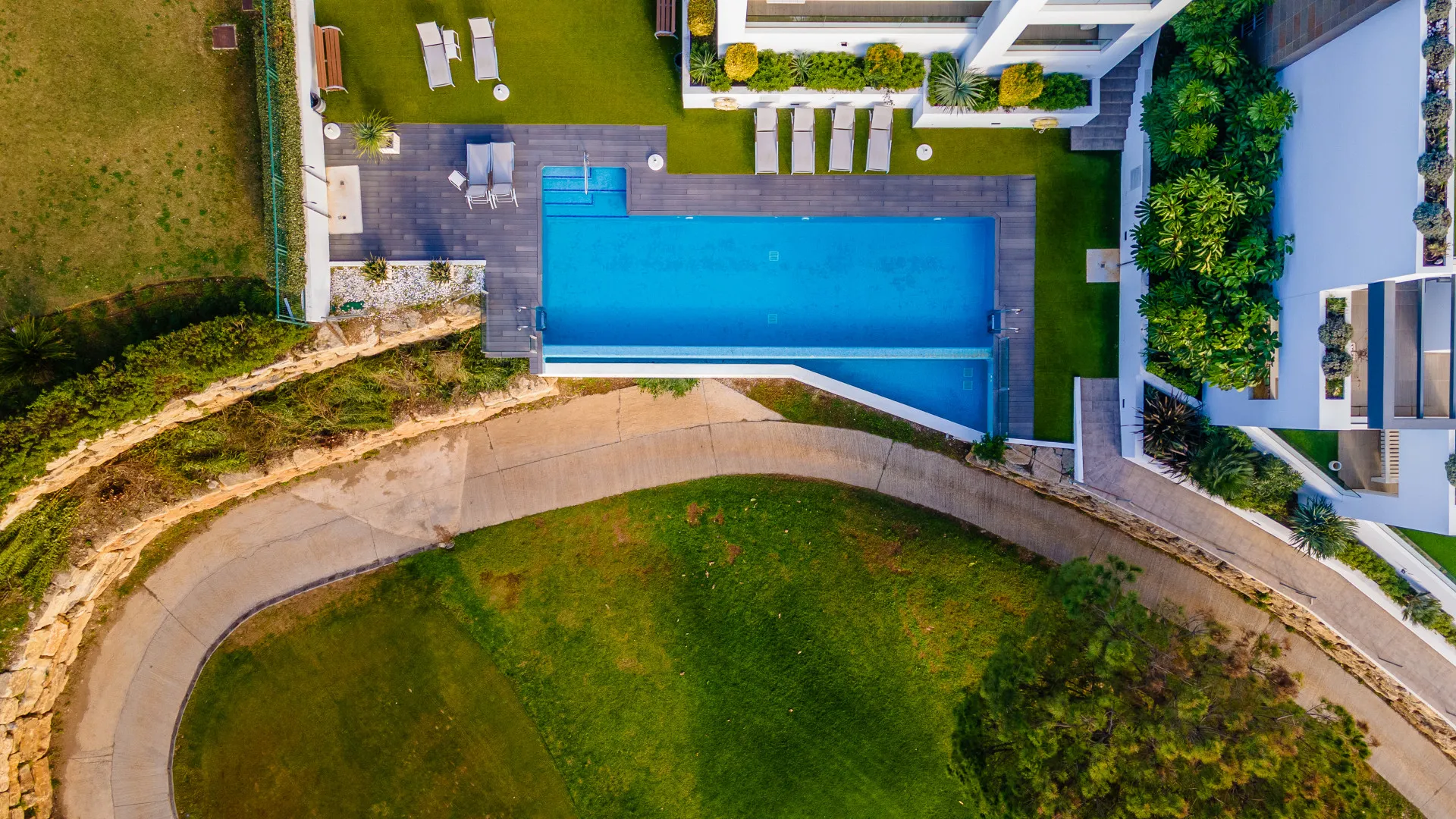 Cabopino villa for sale