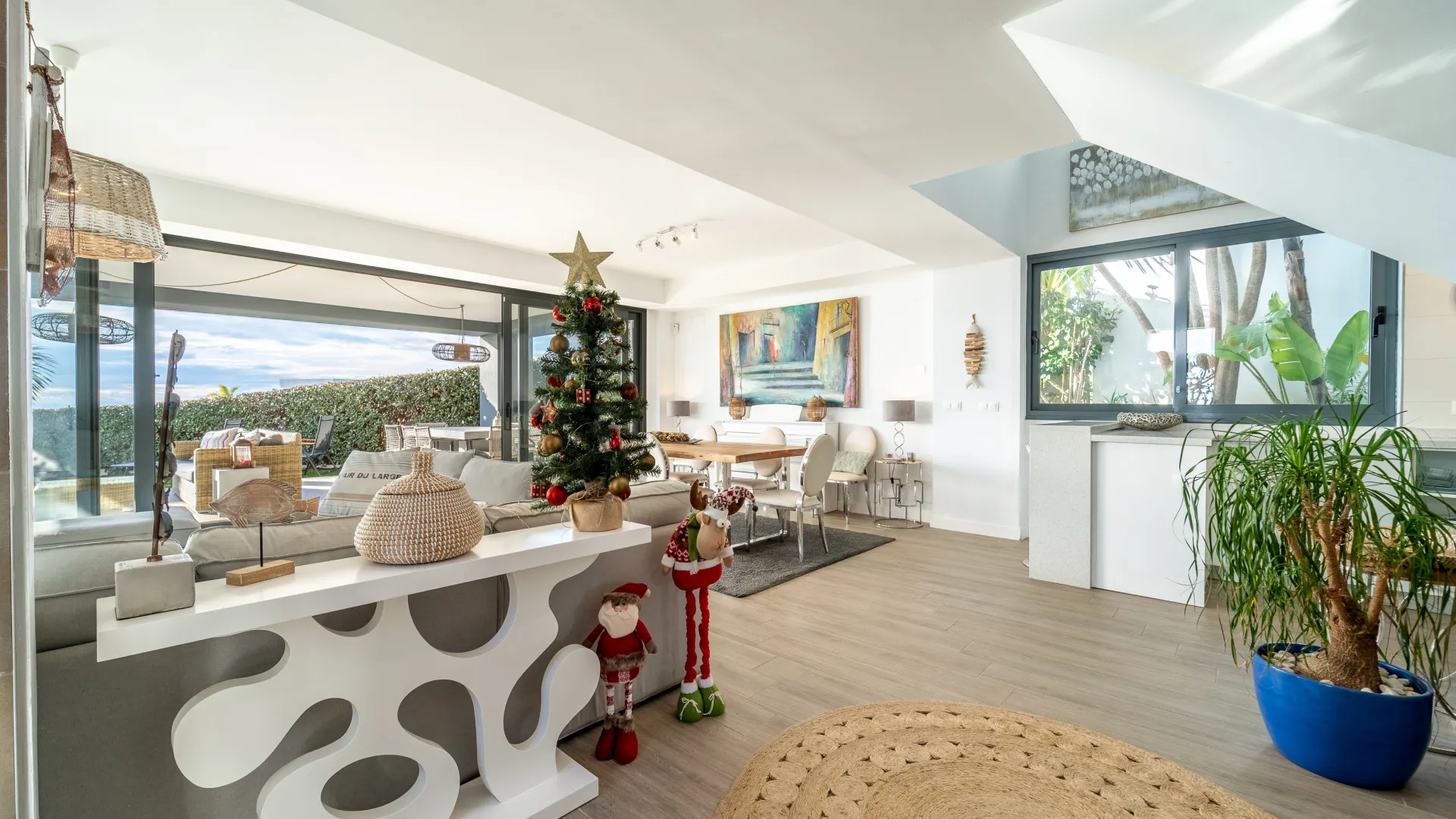 Cabopino villa for sale