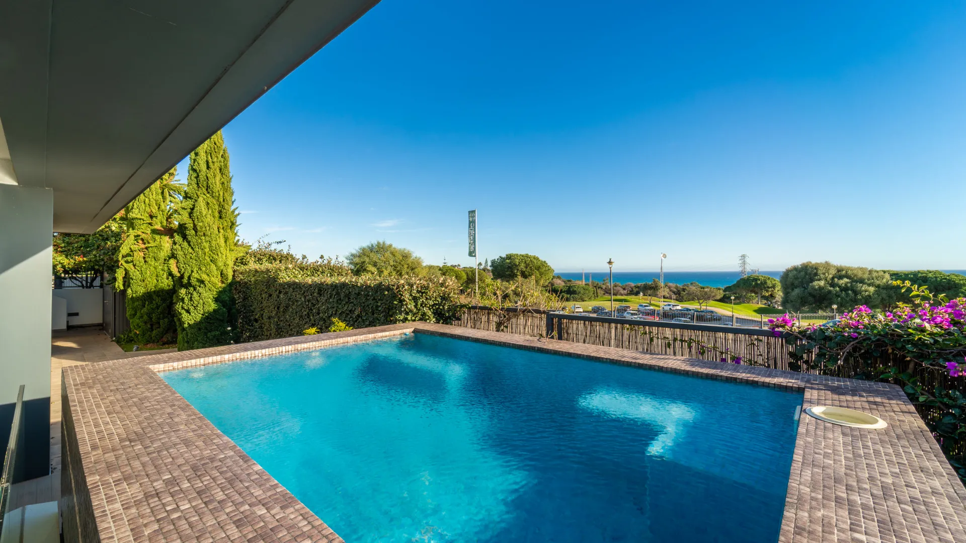 Cabopino villa for sale