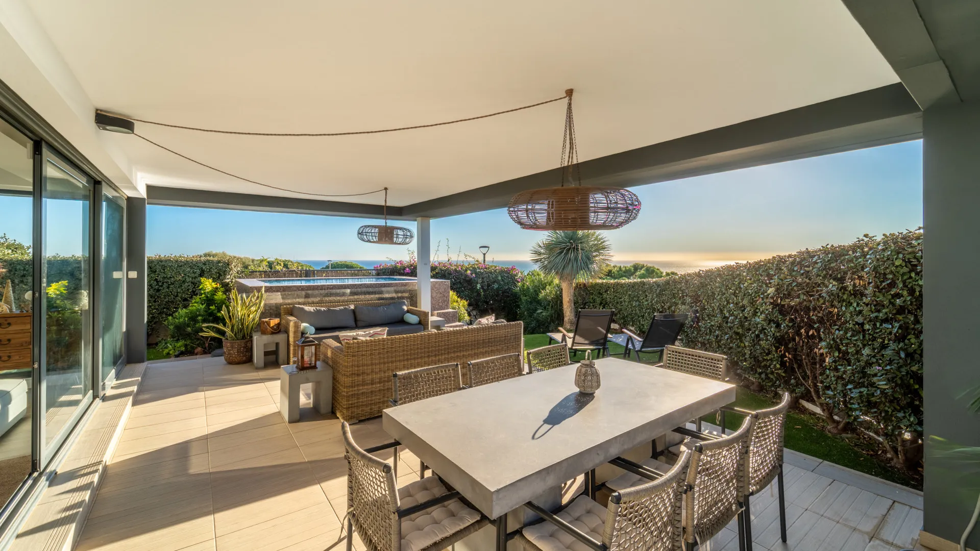 Cabopino villa for sale