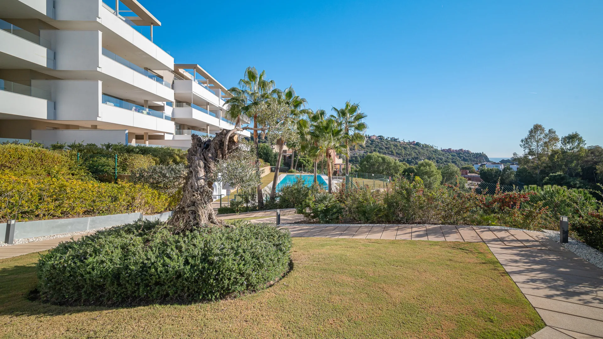 Atico duplex de 3 dormitorios a la venta en Botanic