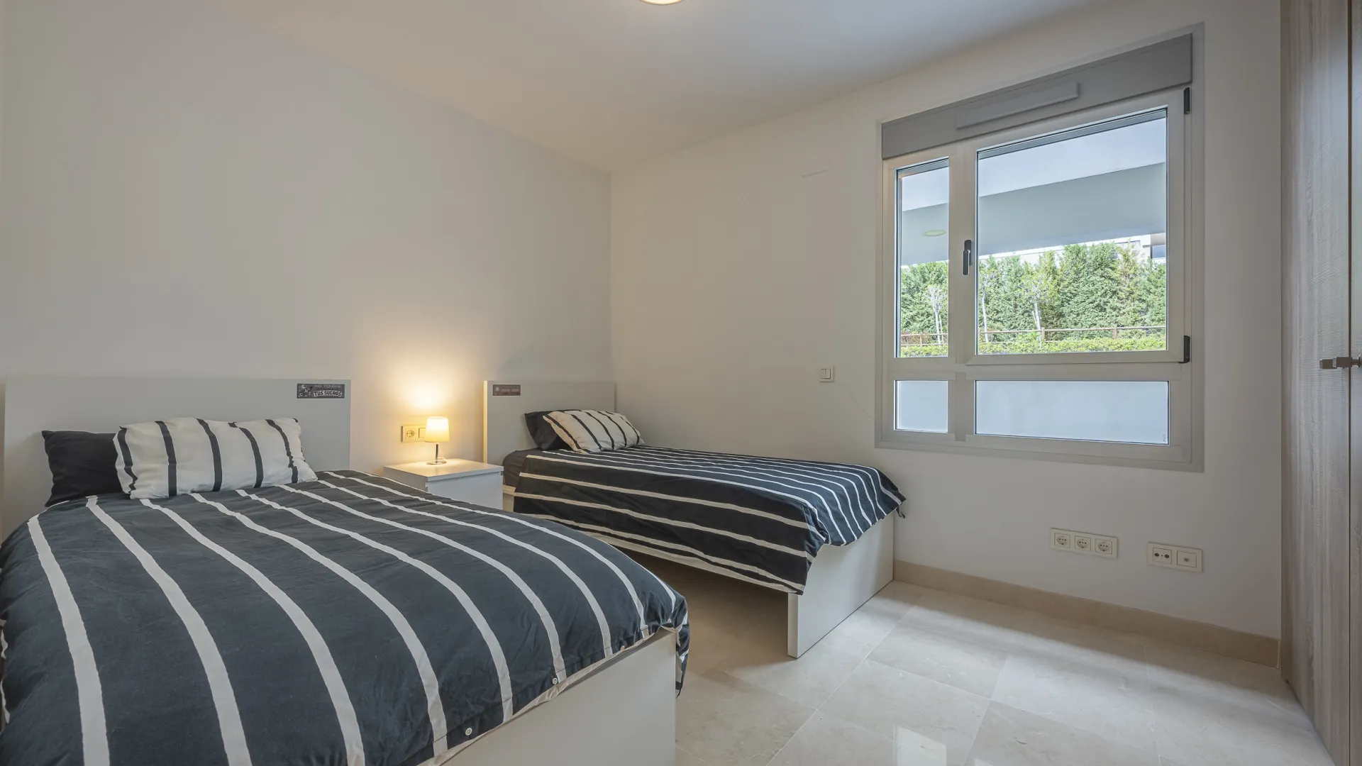 Atico duplex de 3 dormitorios a la venta en Botanic