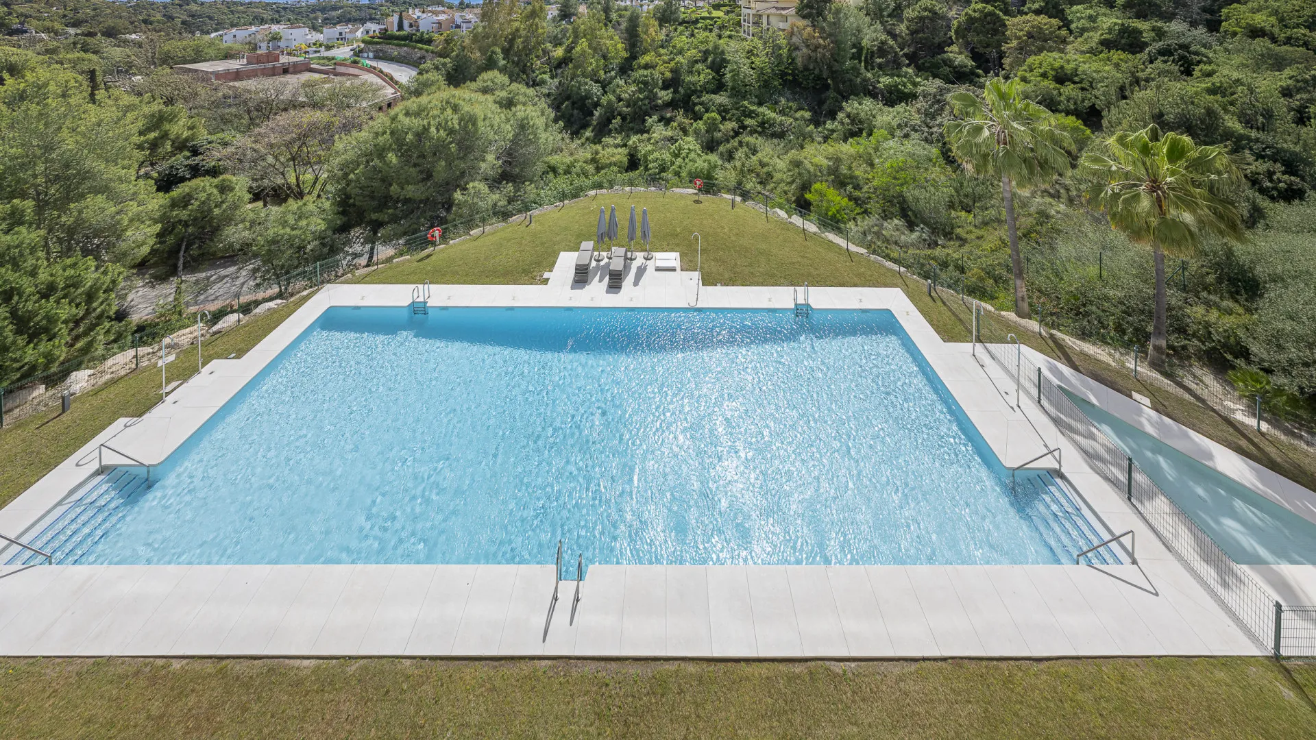 Atico duplex de 3 dormitorios a la venta en Botanic