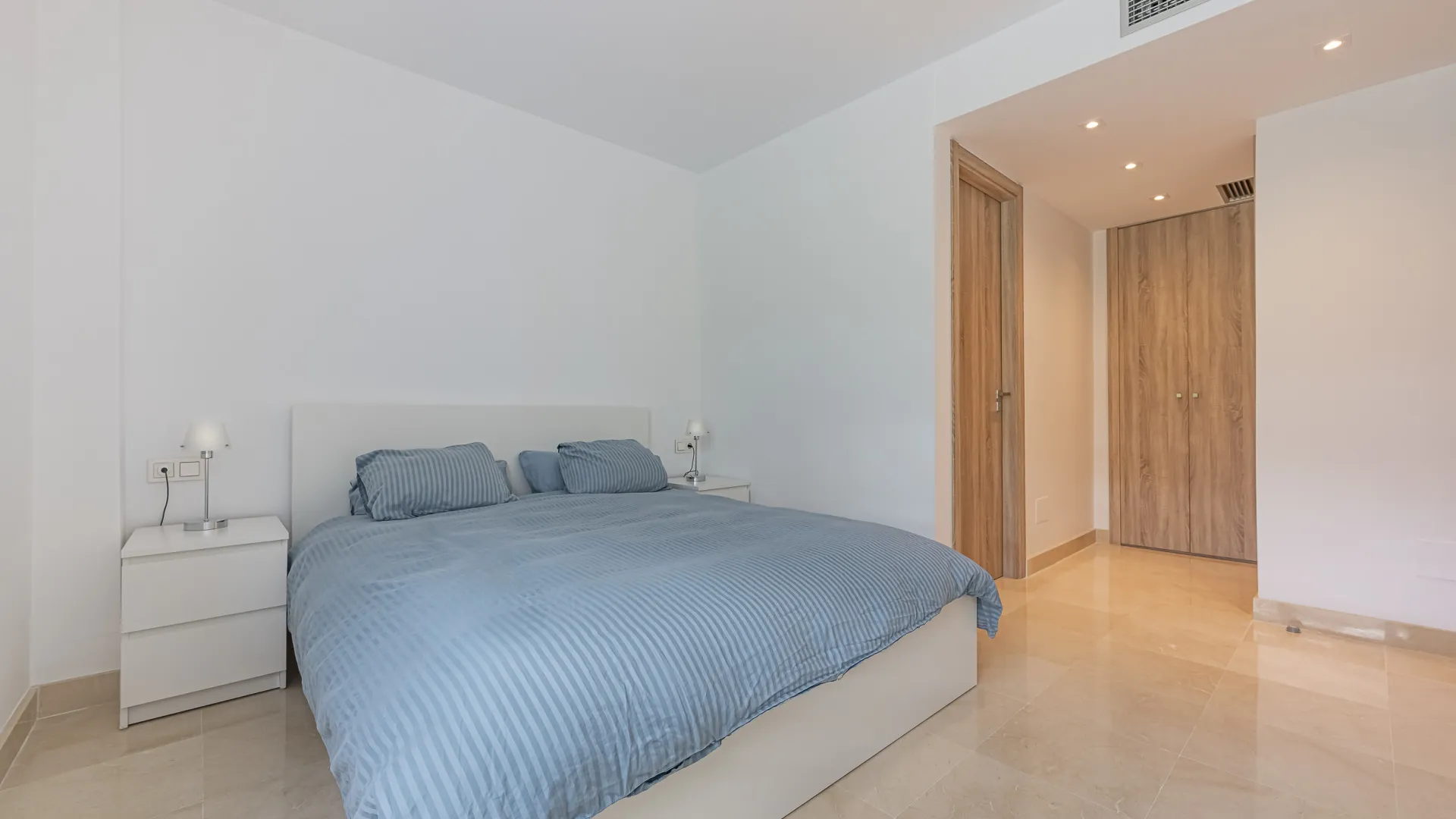 Atico duplex de 3 dormitorios a la venta en Botanic