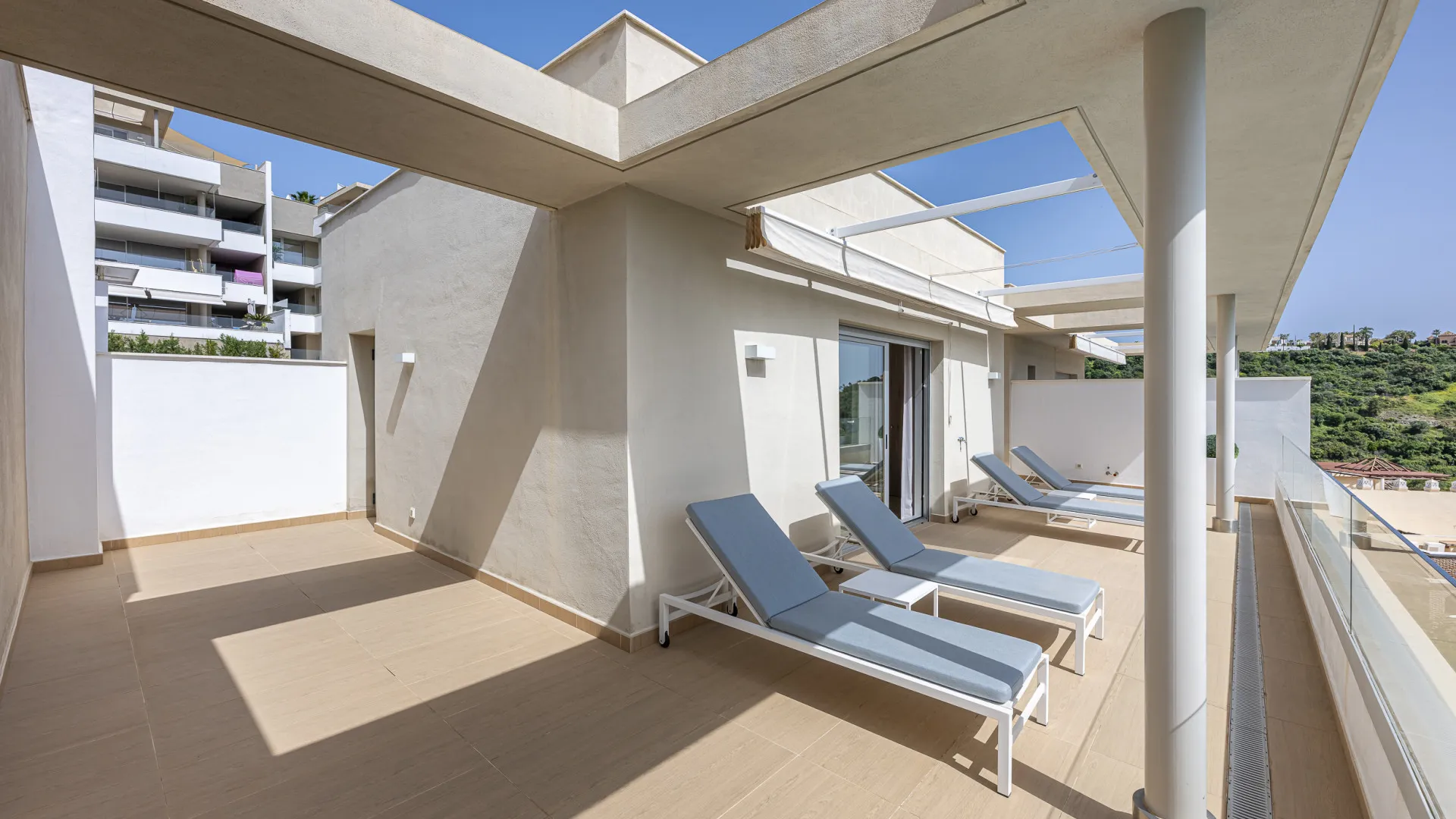 Atico duplex de 3 dormitorios a la venta en Botanic