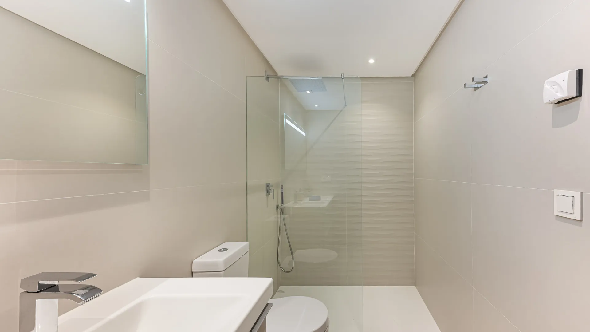 Atico duplex de 3 dormitorios a la venta en Botanic