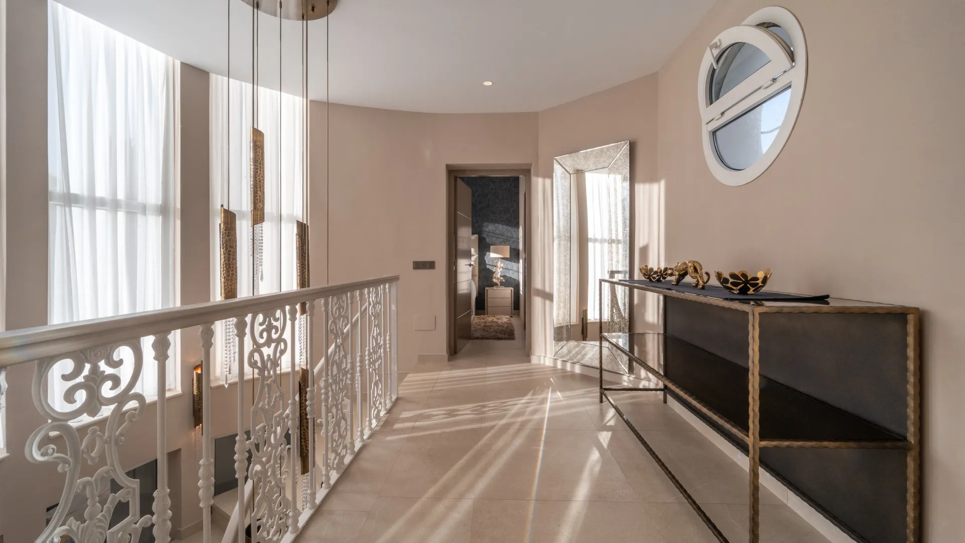 5 bedrooms villa in Aloha for sale