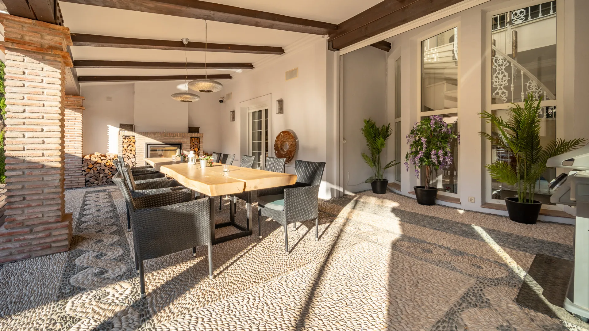 5 bedrooms villa in Aloha for sale