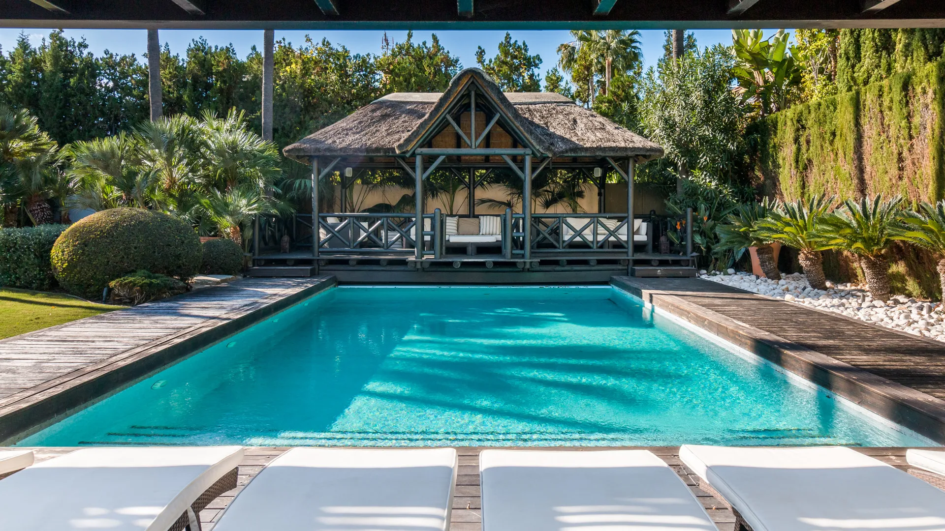 5 bedrooms villa in Aloha for sale