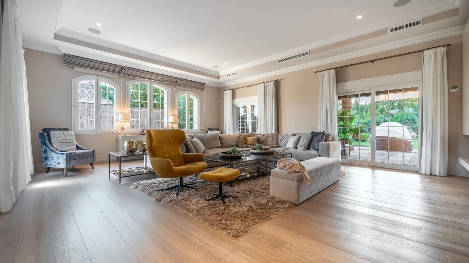 5 bedrooms villa in Aloha for sale