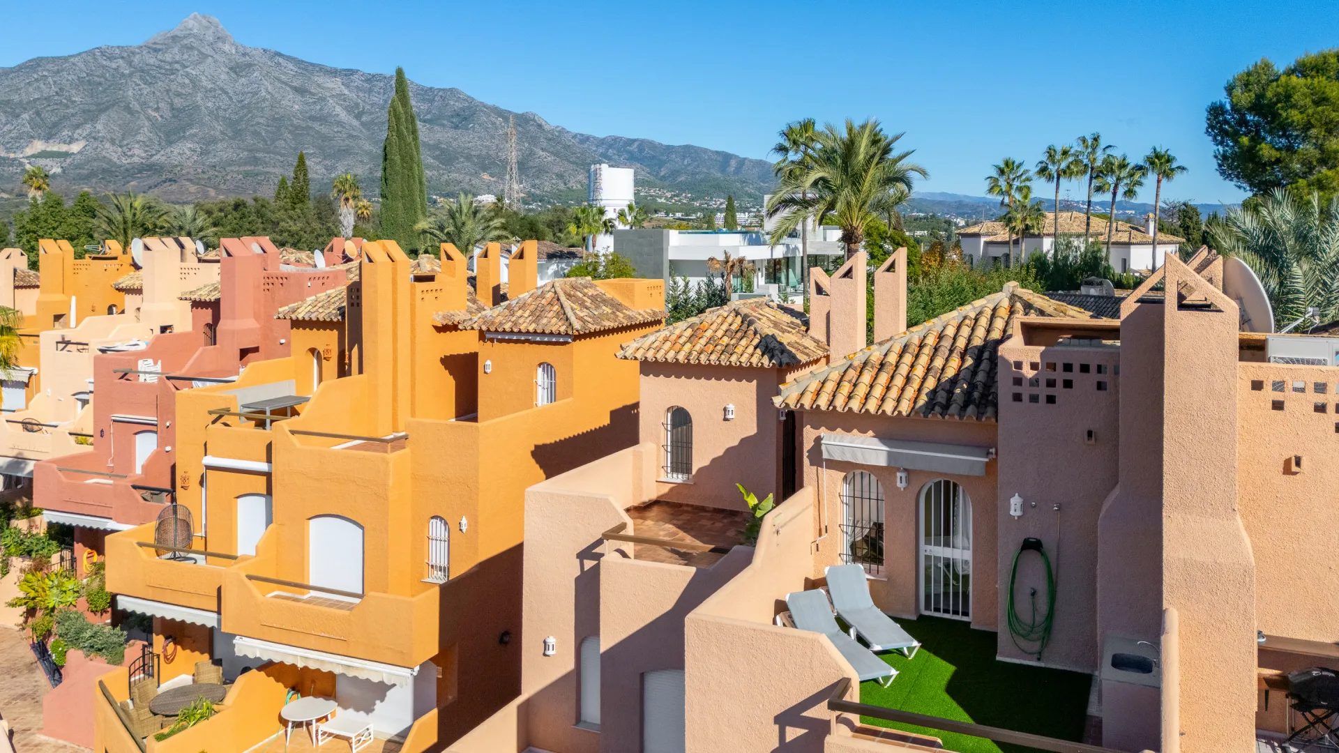 For sale town house in El Palmeral