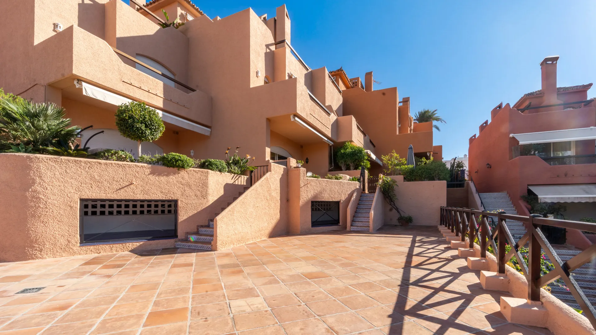 For sale town house in El Palmeral