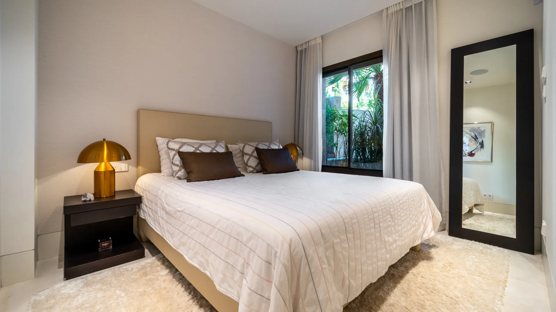 La Quinta apartment for sale