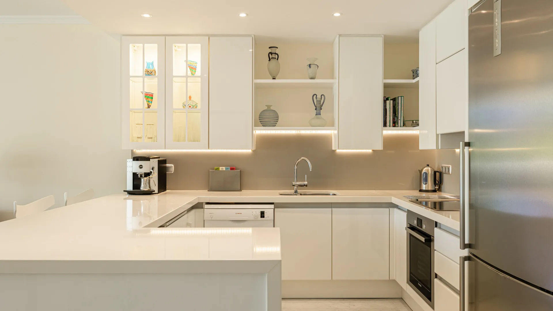 Ground floor apartment with 3 bedrooms for sale in Marina Puente Romano