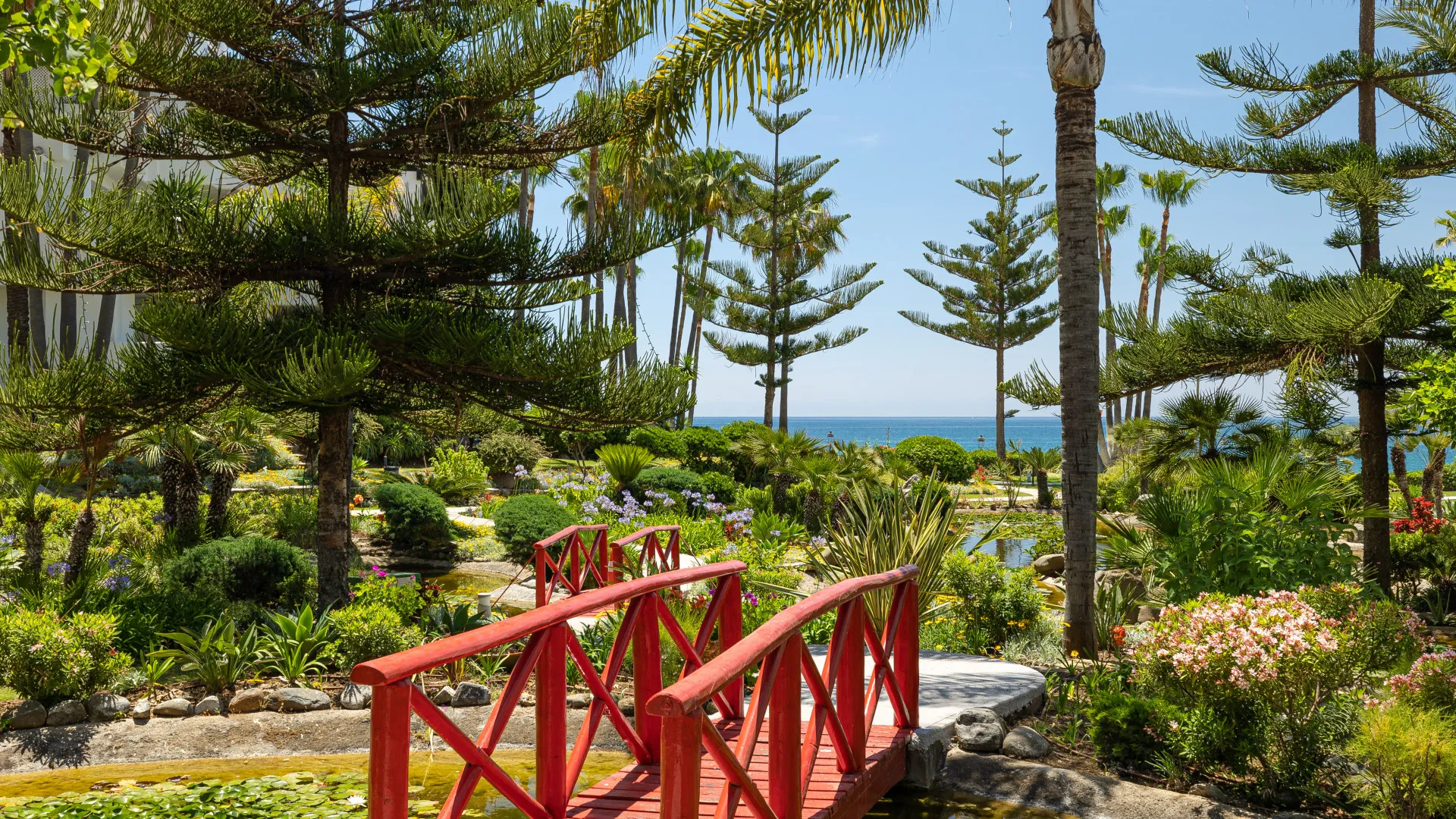 Ground floor apartment with 3 bedrooms for sale in Marina Puente Romano