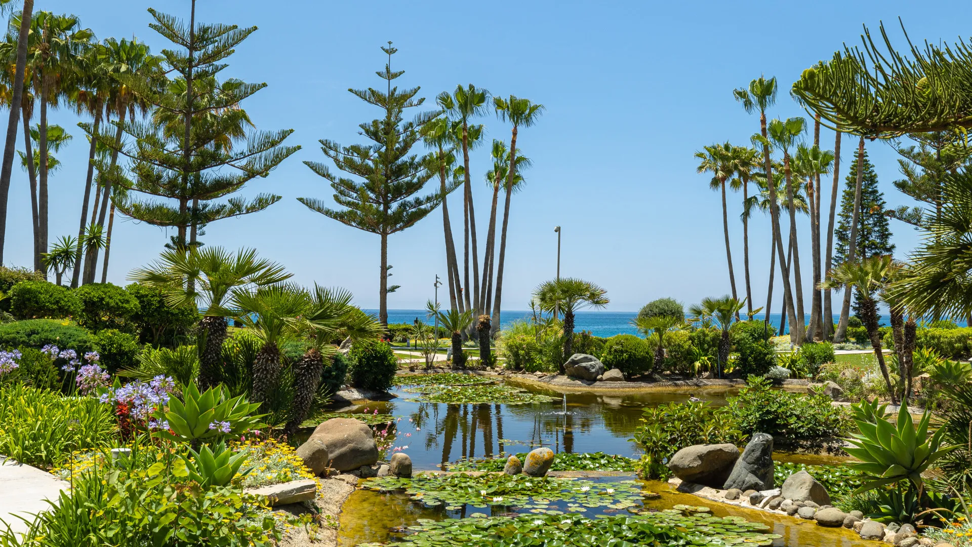 Ground floor apartment with 3 bedrooms for sale in Marina Puente Romano