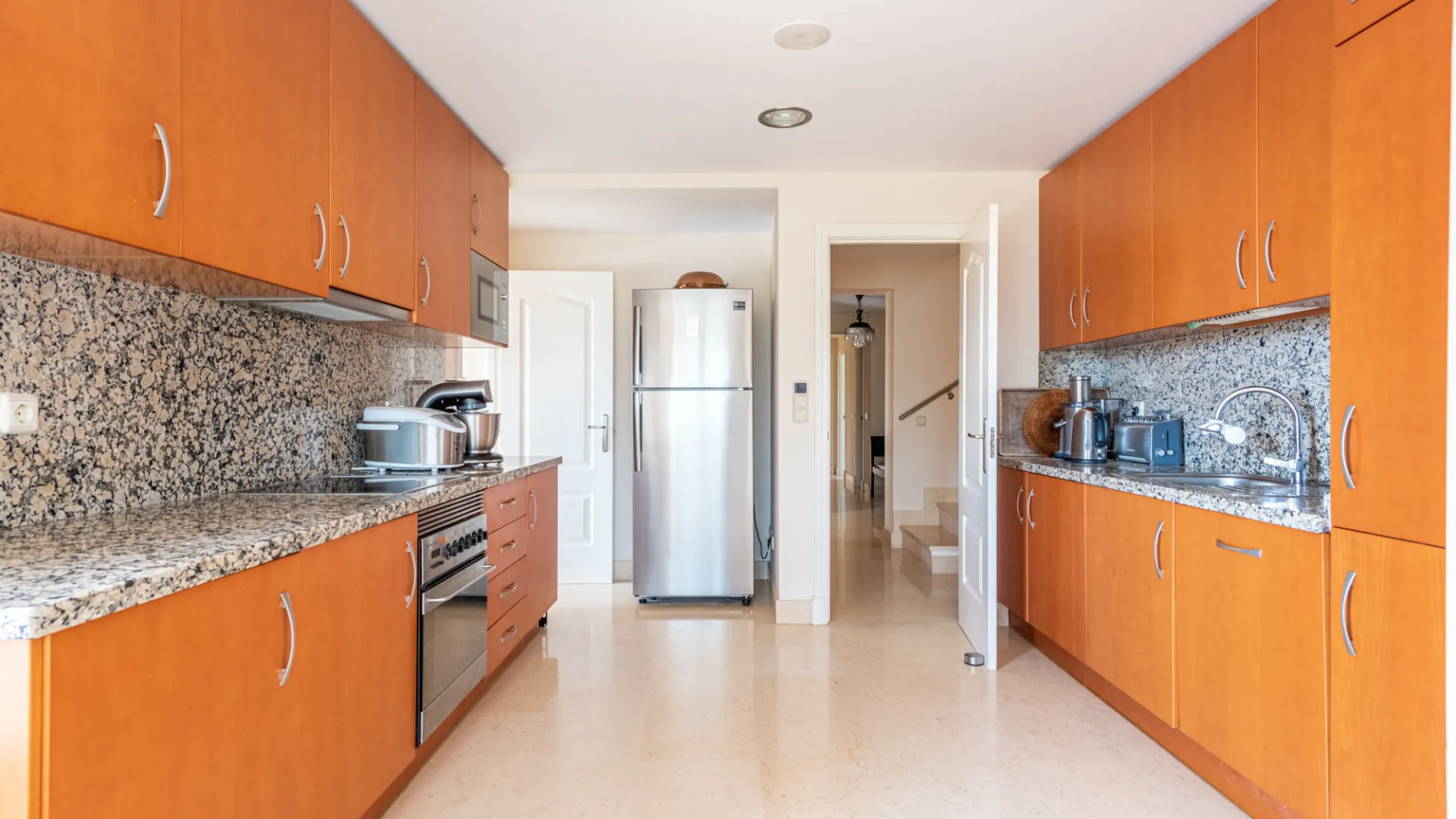 Buy duplex penthouse in Los Capanes del Golf