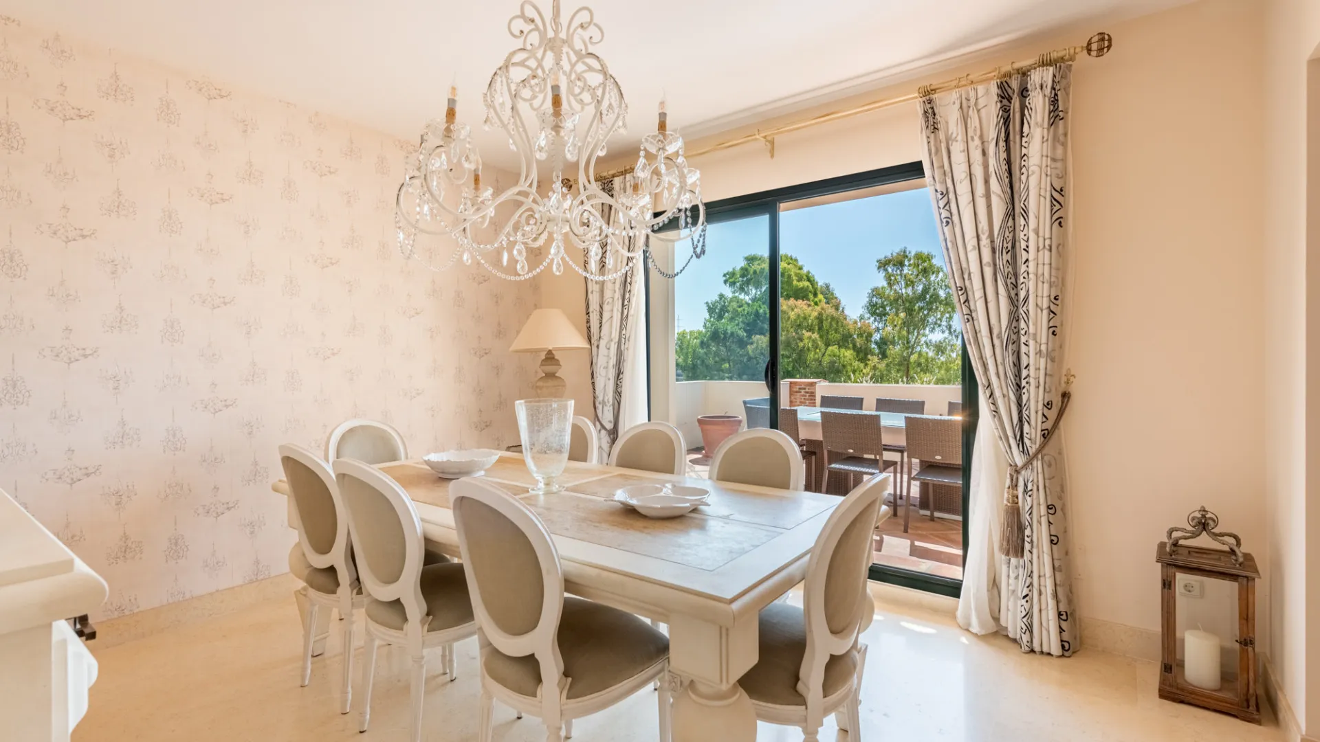 Buy duplex penthouse in Los Capanes del Golf