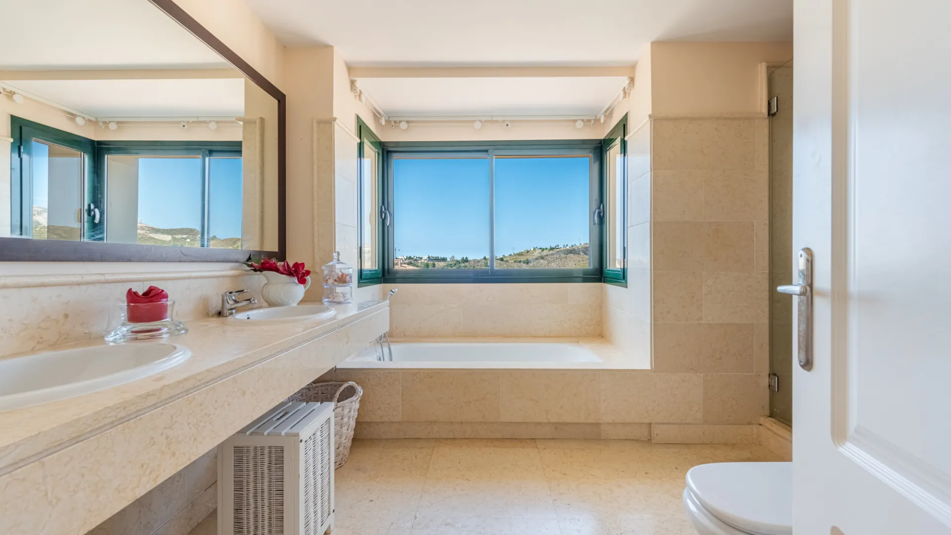 Buy duplex penthouse in Los Capanes del Golf