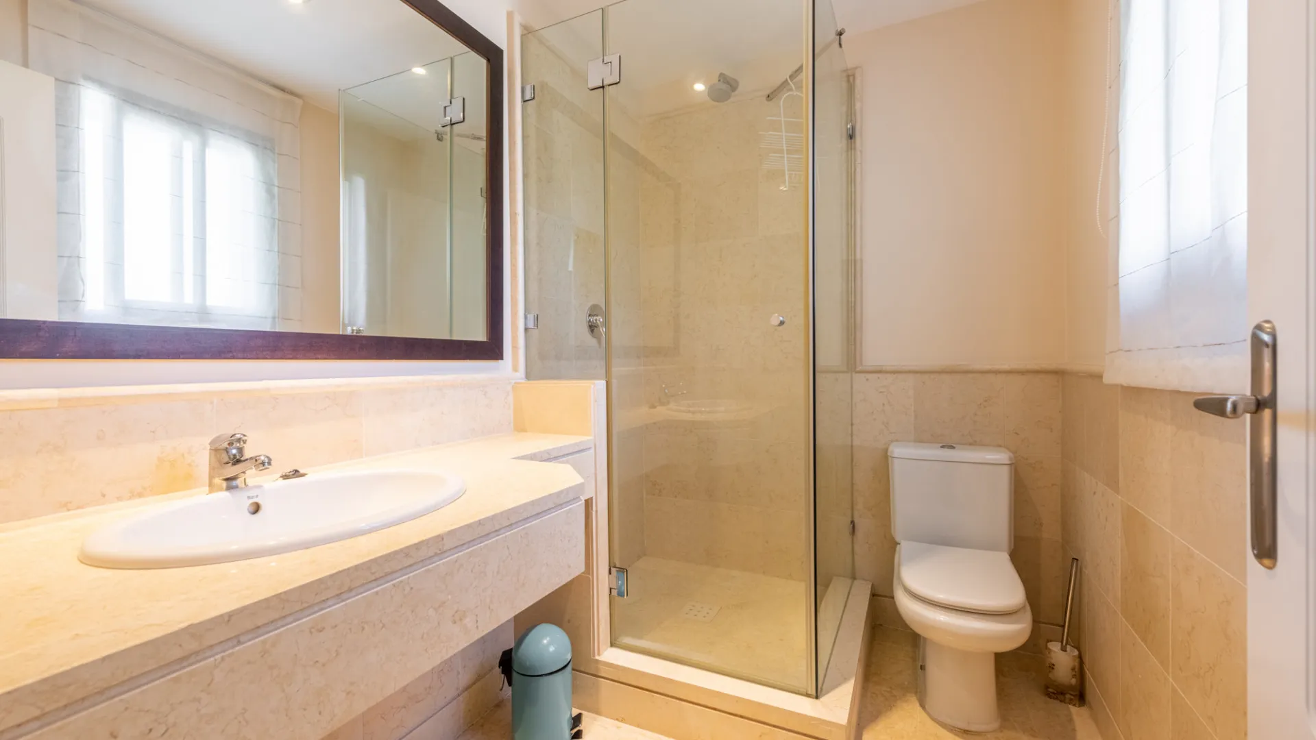 Buy duplex penthouse in Los Capanes del Golf