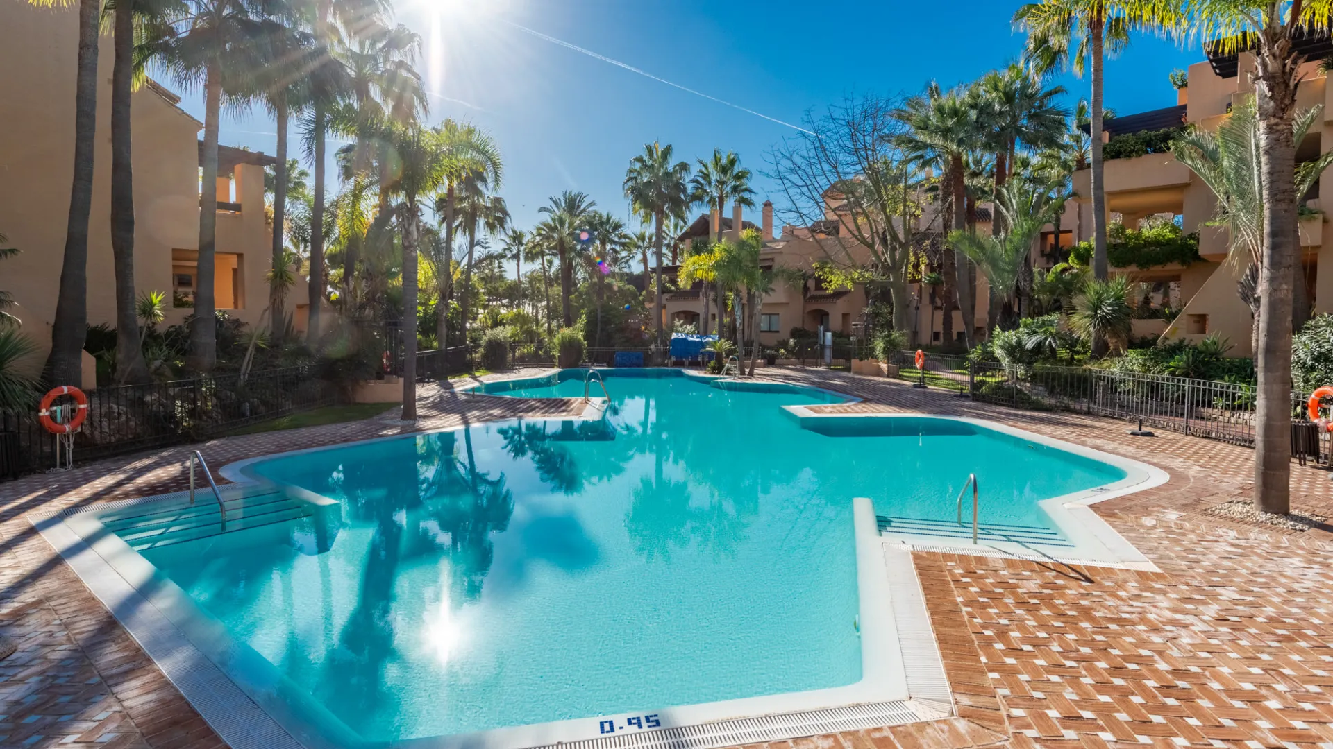 Comprar atico duplex en Bahia Alcantara de 3 dormitorios