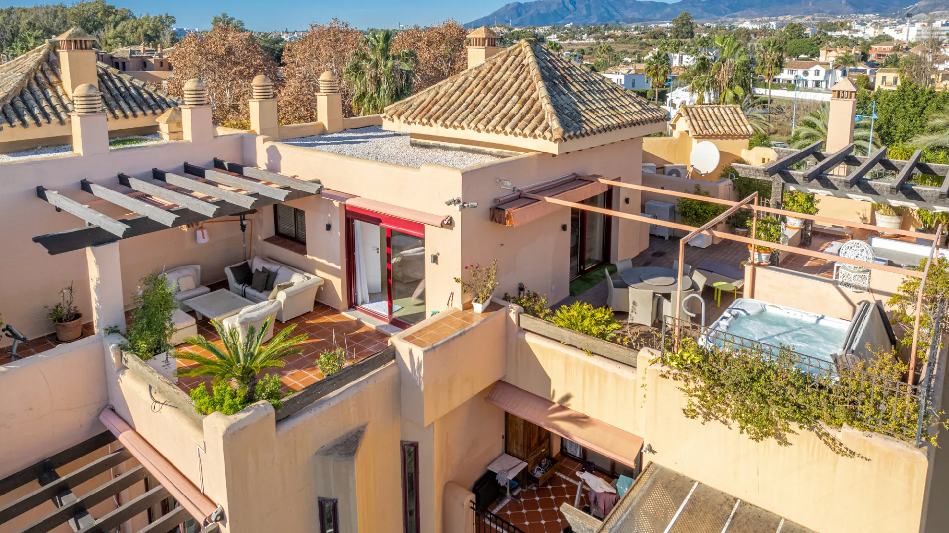 Comprar atico duplex en Bahia Alcantara de 3 dormitorios