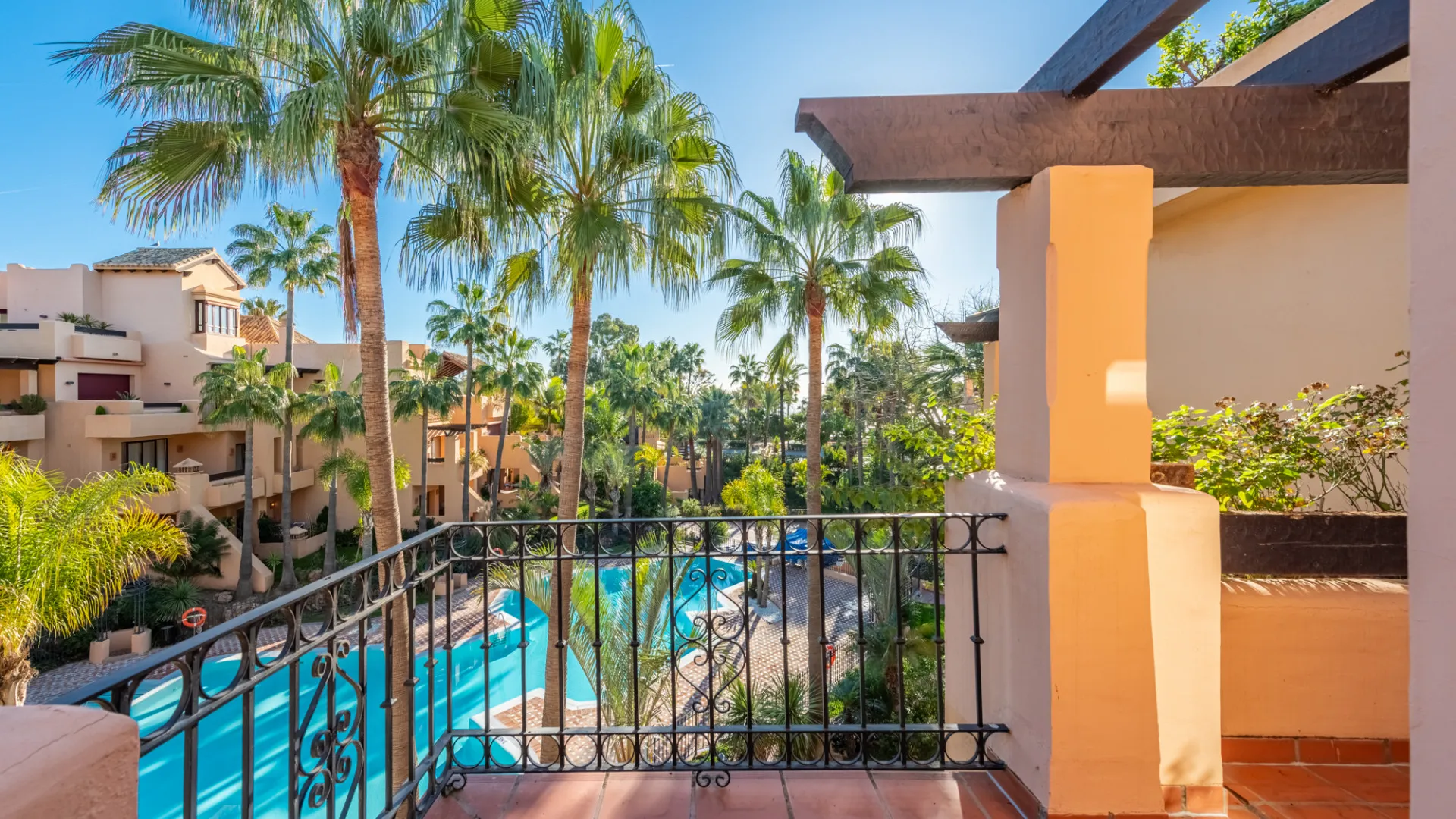 Comprar atico duplex en Bahia Alcantara de 3 dormitorios