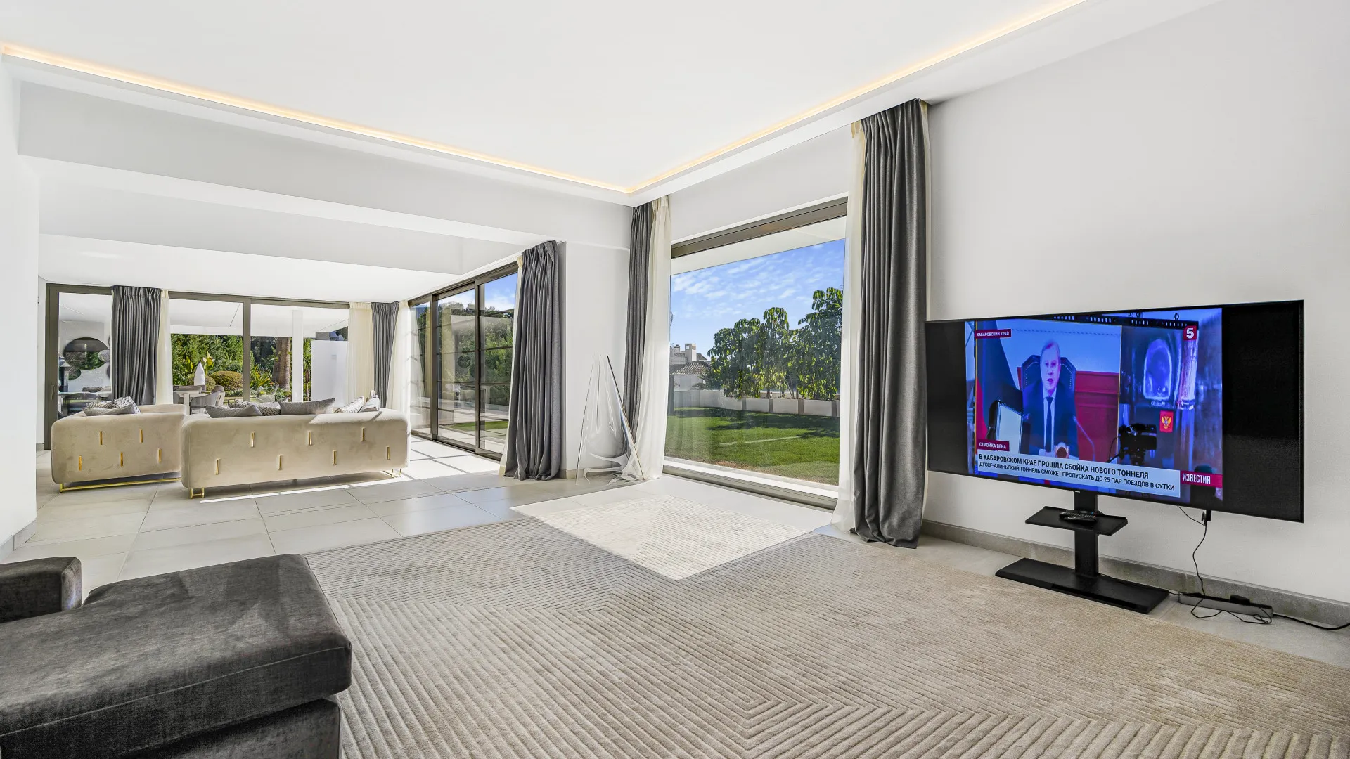 Villa en venta en La Alqueria de 5 dormitorios