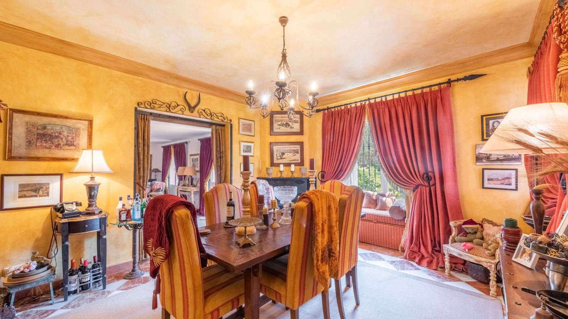 Villa en venta en Los Almendros