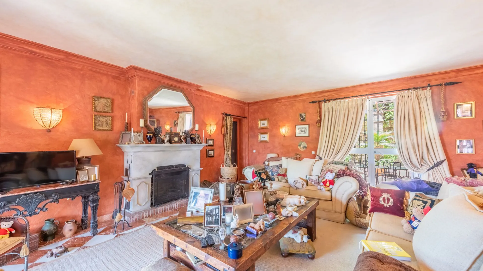 Villa en venta en Los Almendros