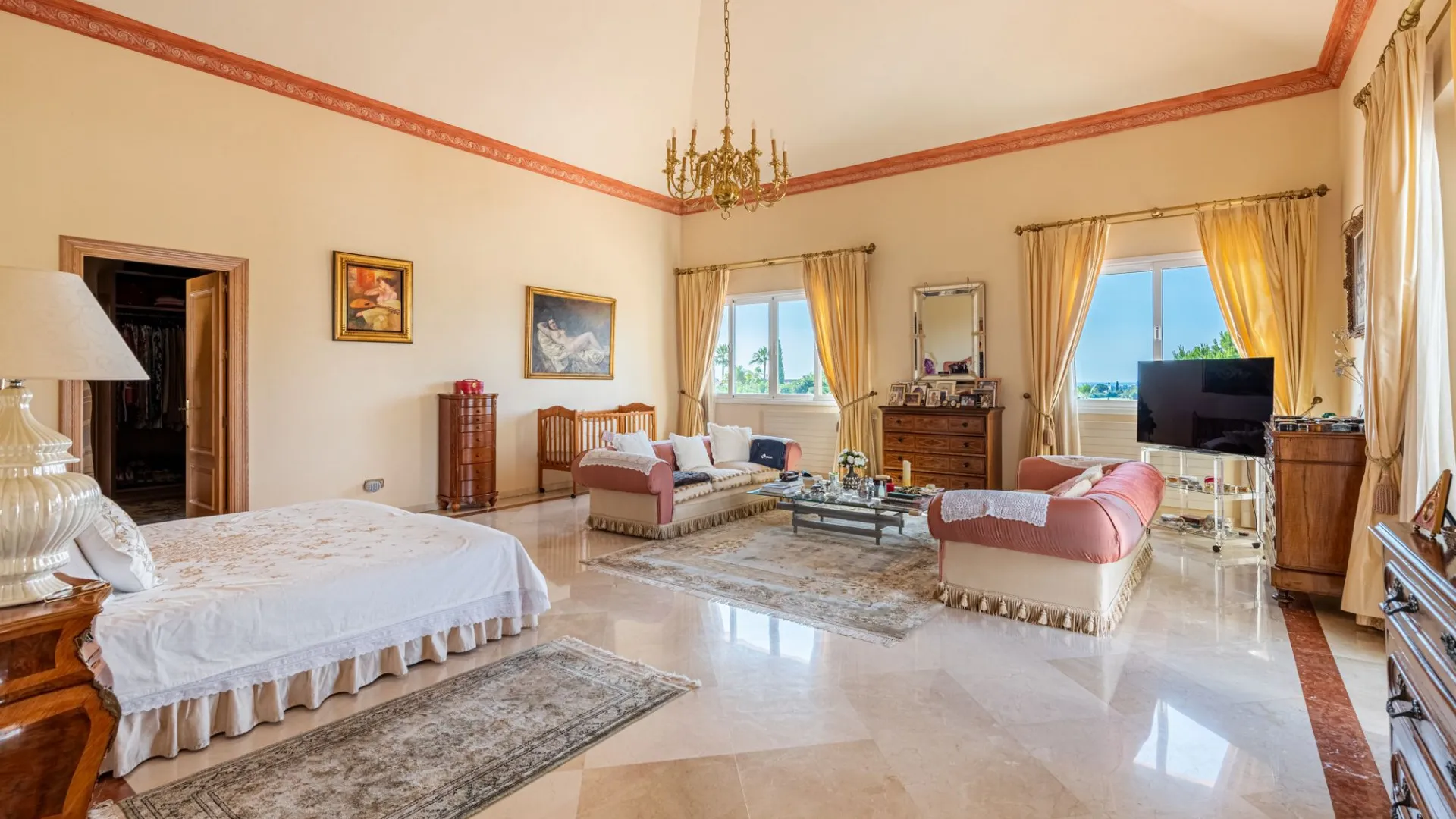 Paraiso Alto villa for sale