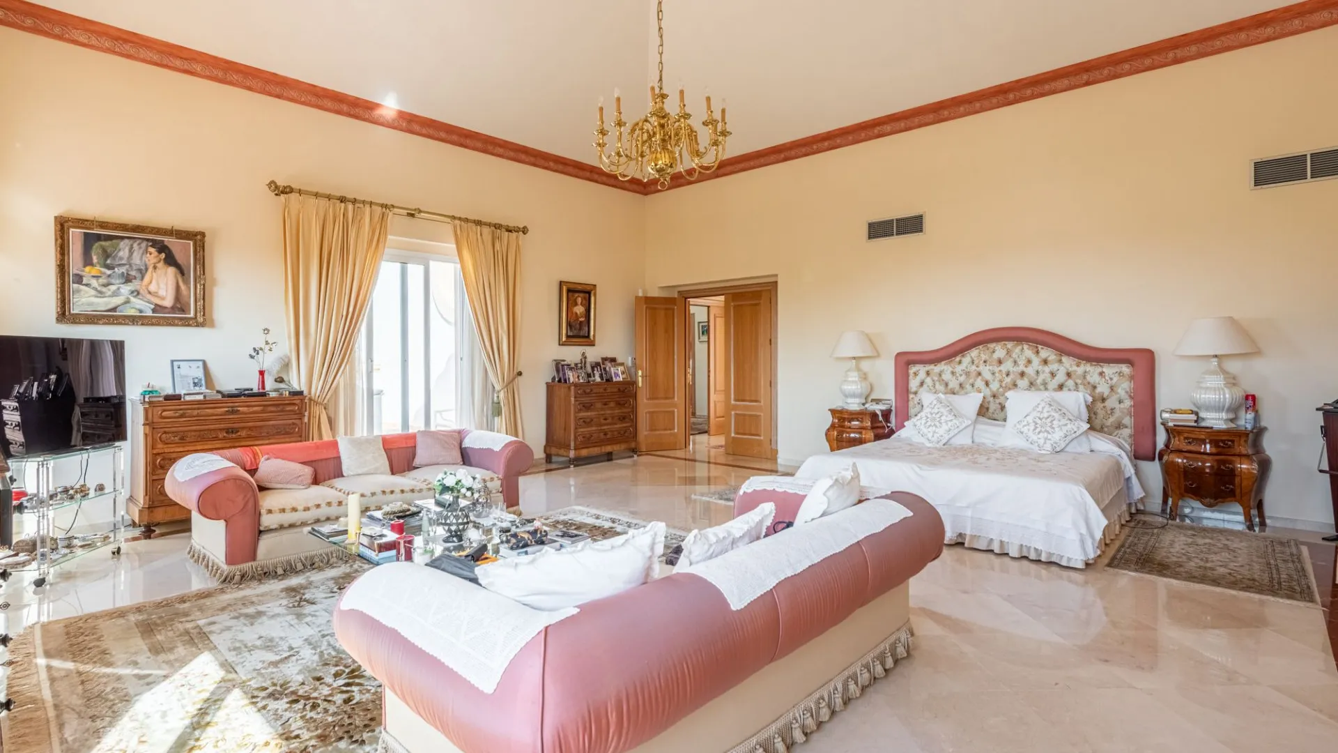 Paraiso Alto villa for sale