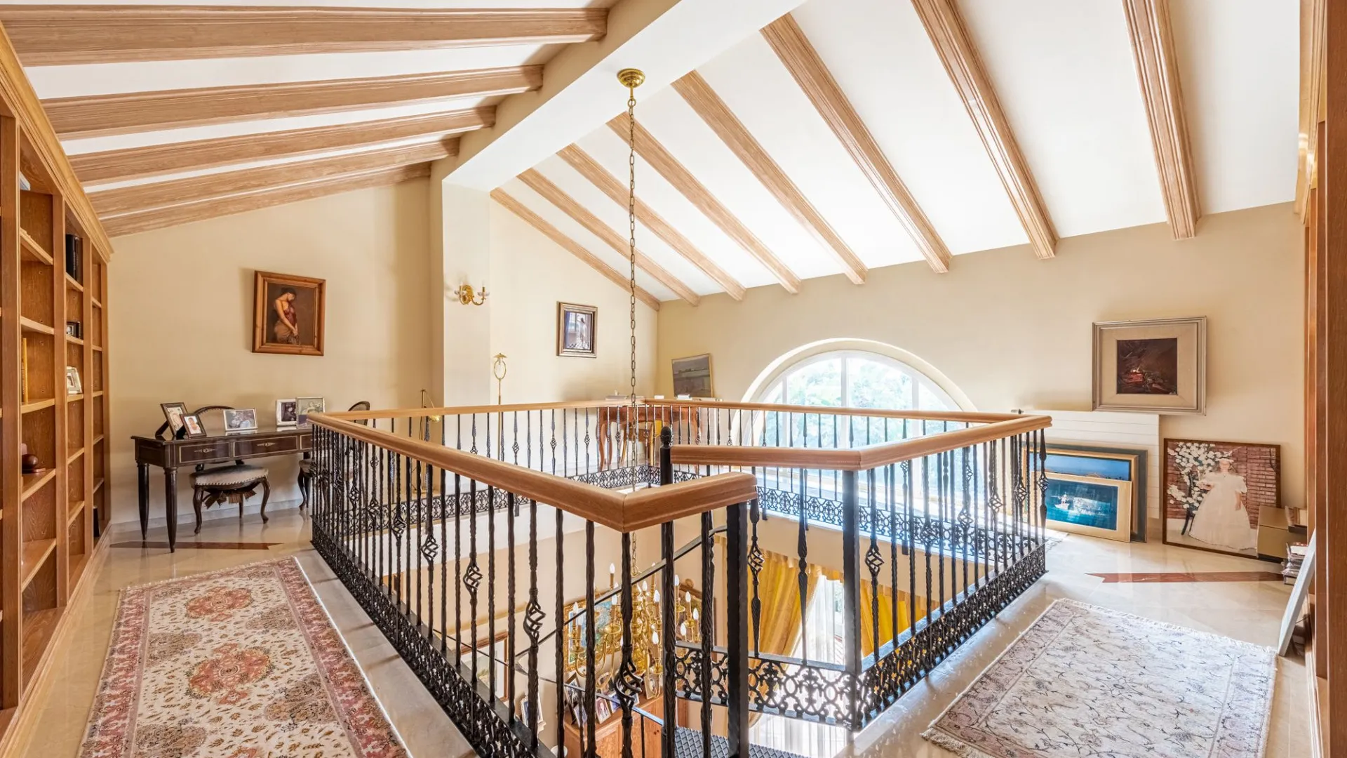 Paraiso Alto villa for sale