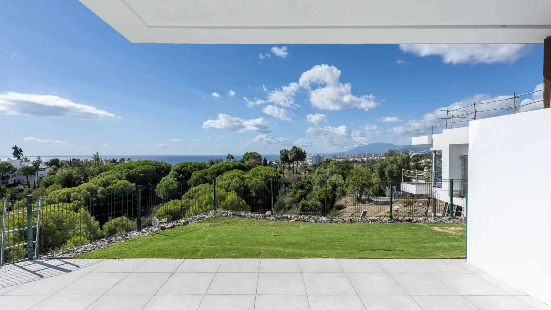 Comprar adosado con 6 dormitorios en Rio Real Golf